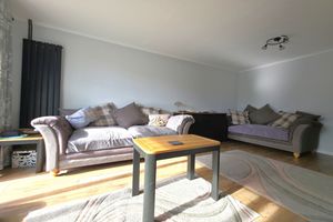 Lounge / Diner- click for photo gallery